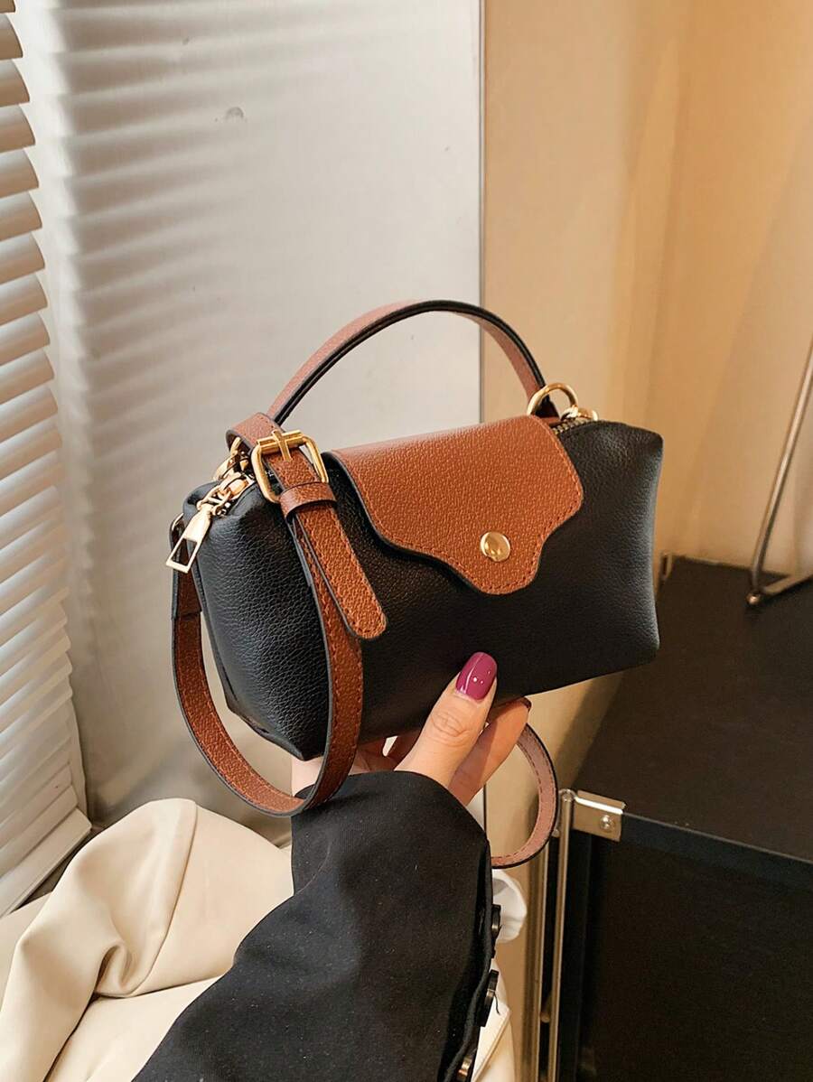 Mini waterdichte nylon tas voor dames met contrasterende details