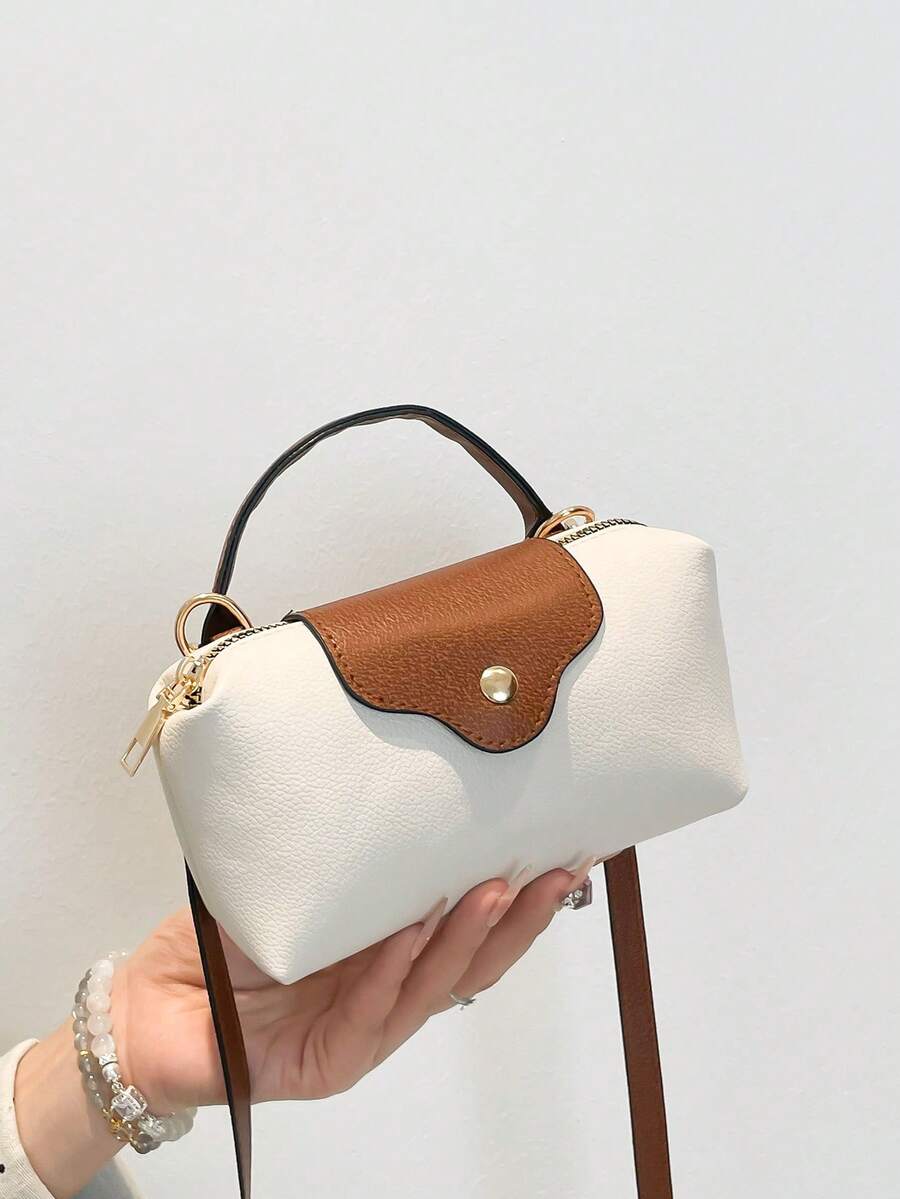 Mini waterdichte nylon tas voor dames met contrasterende details