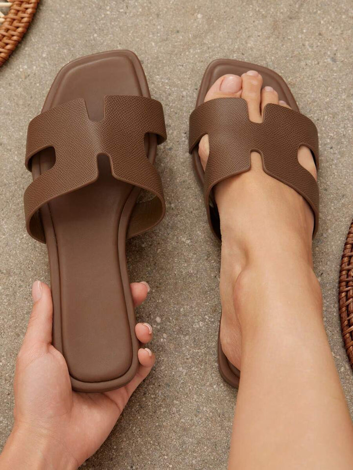 Valenne Slide – Minimalistische Luxe Platte Sandalen