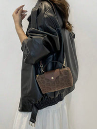 Mini waterdichte nylon tas voor dames met contrasterende details