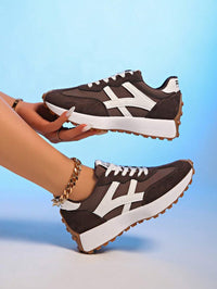 Sneakers met dikke zolen
