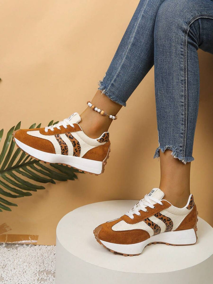CloudLane Stripe Casual | Leopard Brown/Off-White