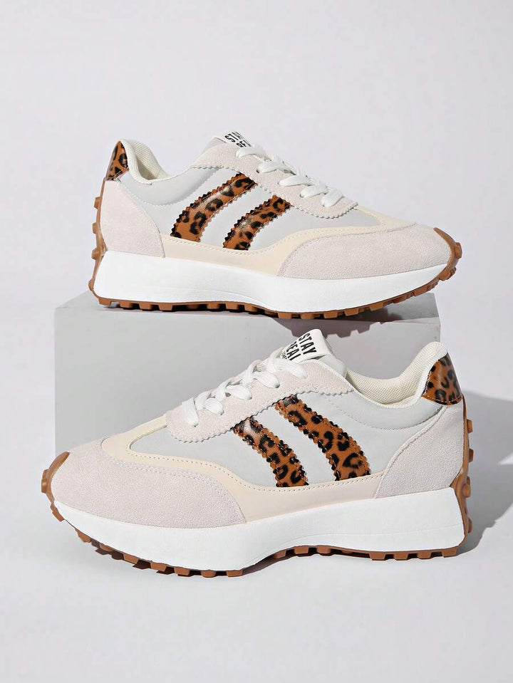 Sneakers met dikke zolen