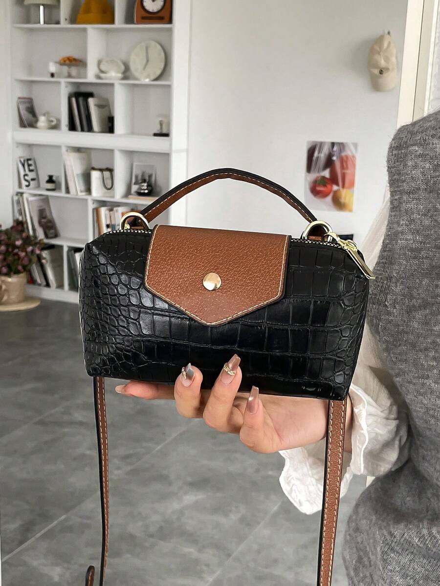 Mini waterdichte nylon tas voor dames met contrasterende details