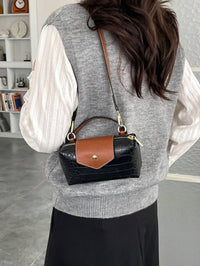 Mini waterdichte nylon tas voor dames met contrasterende details