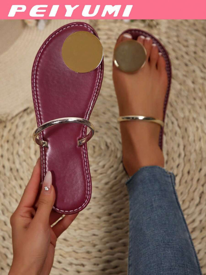 Kaelis Charm – Boho Statement Platte Sandalen