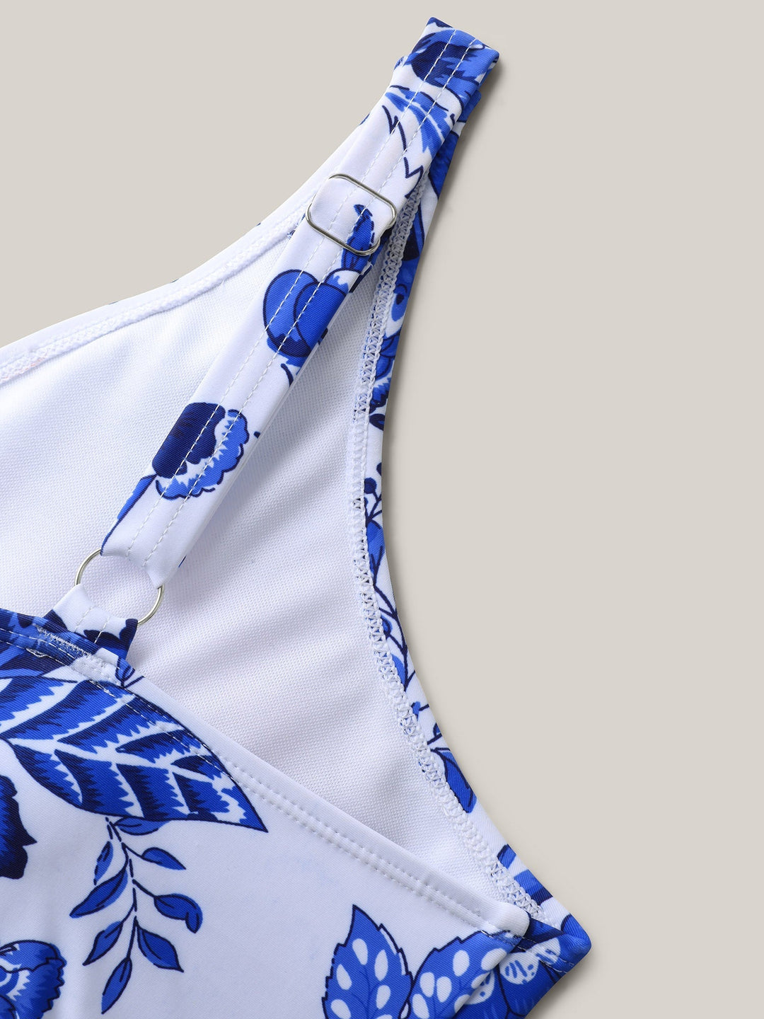 Tweedelig Badpak met Bloemenprint, Gerimpeld Gaas en Sarong
