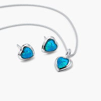 Oorknopjes met blauwe opaalhartjes