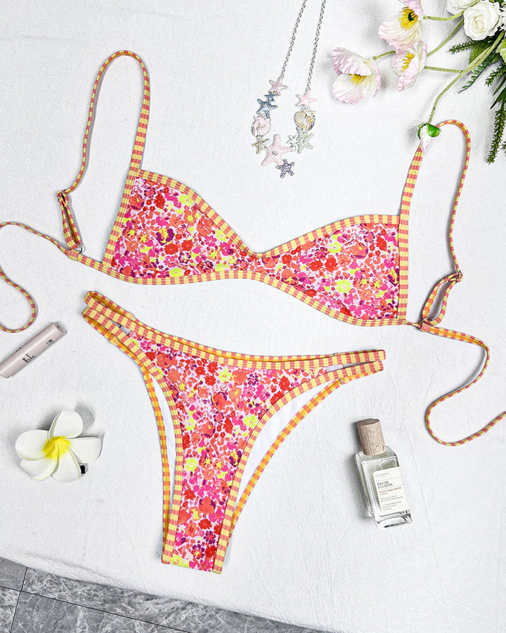 Bloemen tweedelige bikiniset met open rug