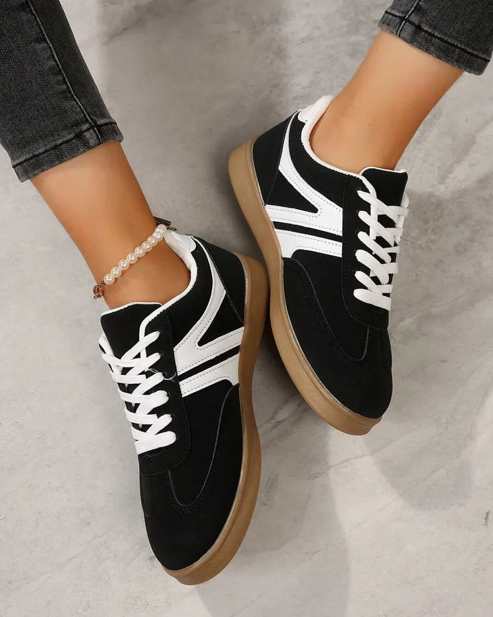 Harbor Court Black Gum Sole Sneakers