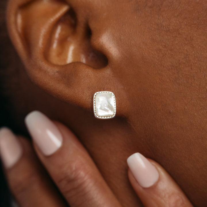 Iriserende Parel Sterling Zilveren Oorknopjes