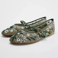 Elowen Bloom – Geborduurde Mesh Mary Jane Ballerina&
