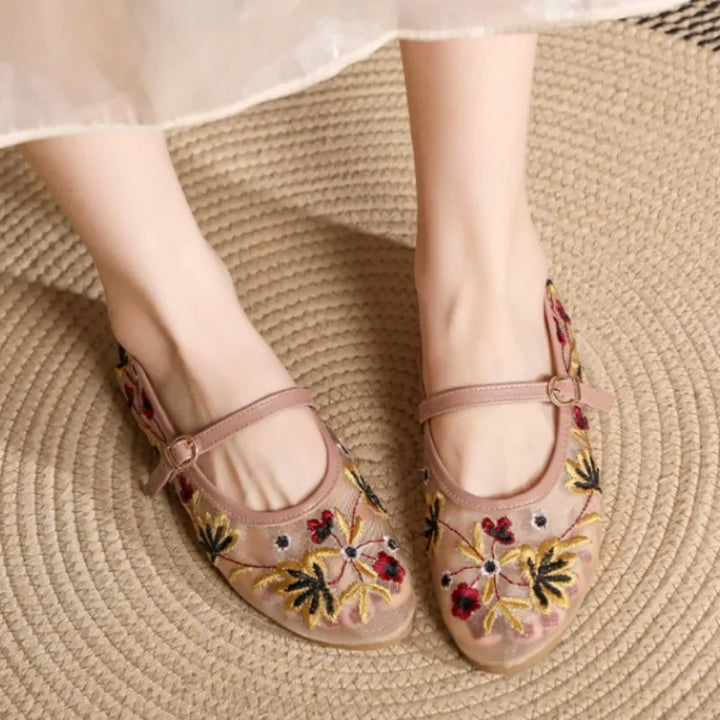 Elowen Bloom – Geborduurde Mesh Mary Jane Ballerina's