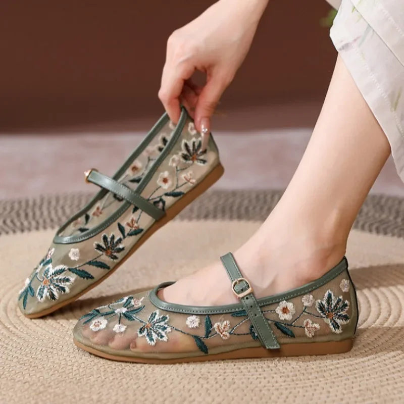 Elowen Bloom – Geborduurde Mesh Mary Jane Ballerina's