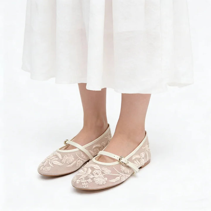 Elowen Ivory – Geborduurde Mesh Mary Jane Ballerina's